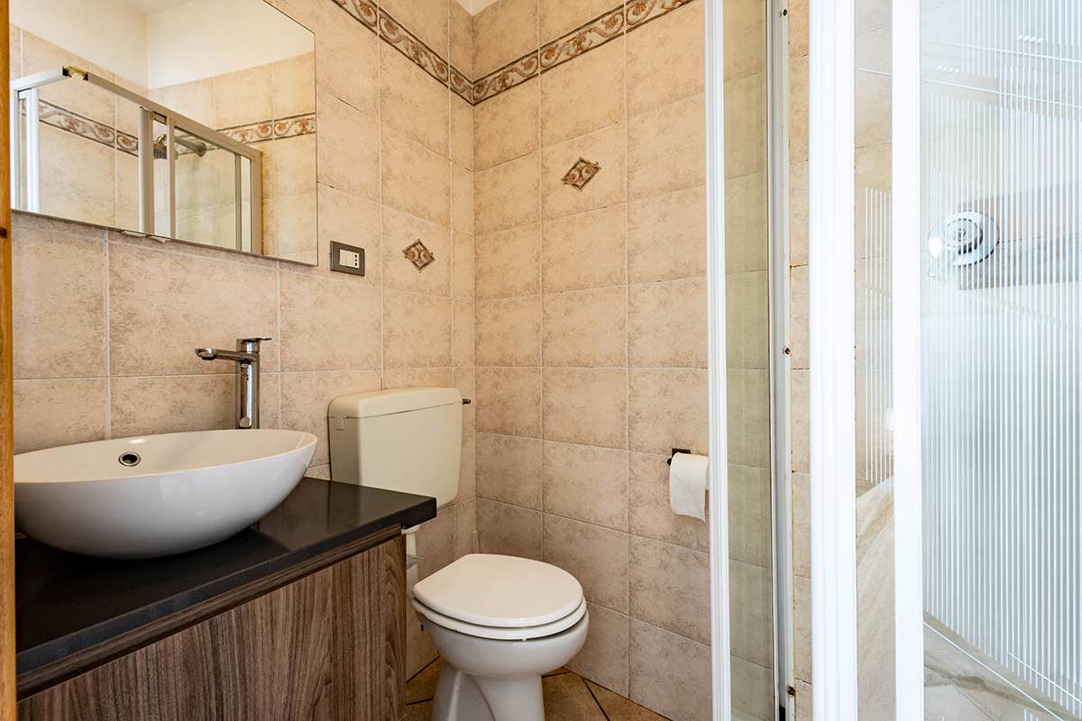 hotel-pontsaintmartin-camera-doppia-bagno-5